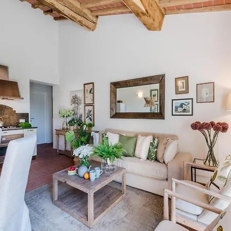 Luxury Country With Pool In Lucca 아파트