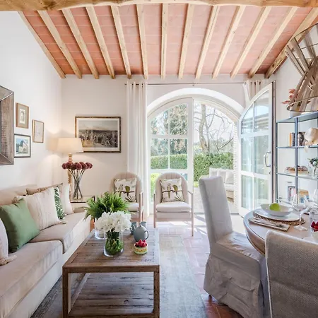 Luxury Country With Pool In Lucca 아파트