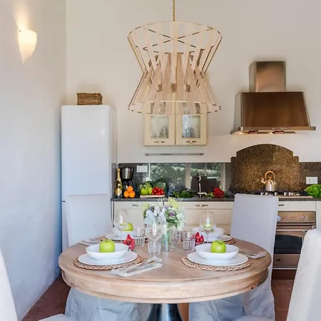 Luxury Country With Pool In Lucca