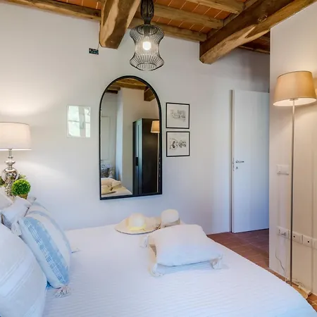 Luxury Country With Pool In Lucca 아파트 *