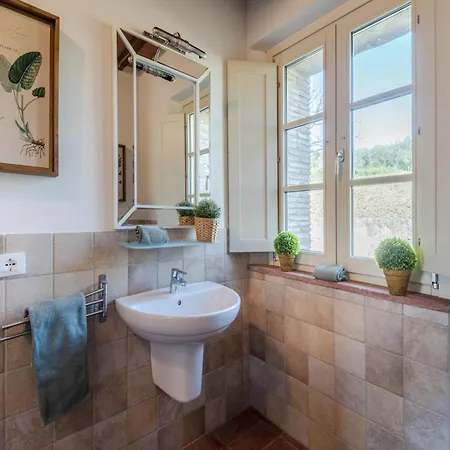 Luxury Country With Pool In Lucca 아파트